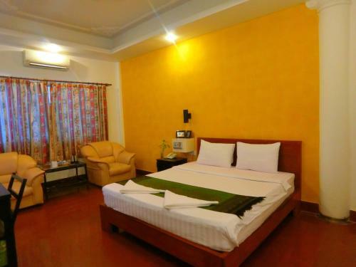 Hometown Hotel