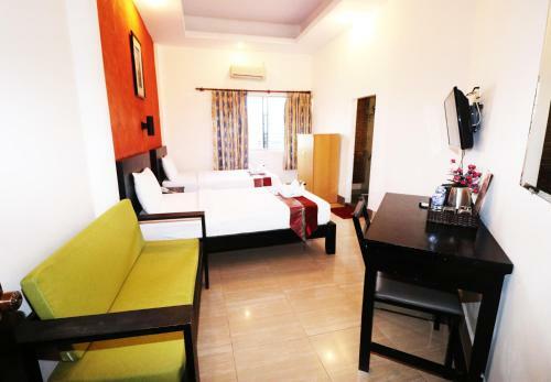 Hometown Hotel