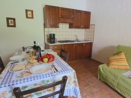 Cosy Farmhouse In Proceno With Swimming Pool