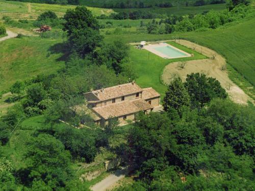 Cosy Farmhouse In Proceno With Swimming Pool