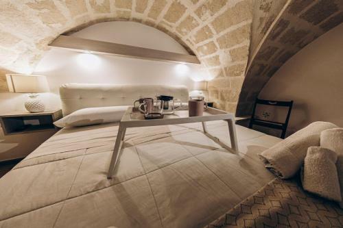 Le Suite Bed