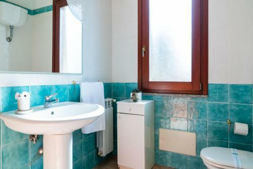 Hostal Nora Guesthouse Rooms And Villas