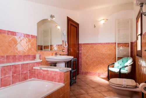 Hostal Nora Guesthouse Rooms And Villas