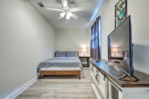Spacious Gulfport Home With Yard 1 Mi To Beach