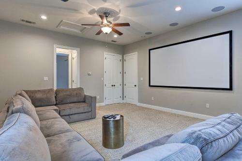 Gulfport Retreat With Yard - Walk To Beach!