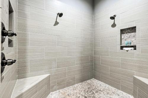 Gulfport Retreat With Yard - Walk To Beach!