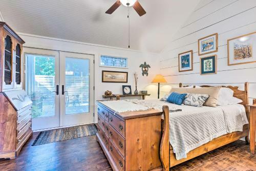 Historic Biloxi Bay Cottage With Beautiful View