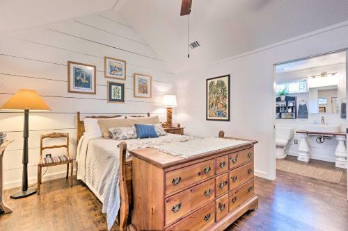 Historic Biloxi Bay Cottage With Beautiful View