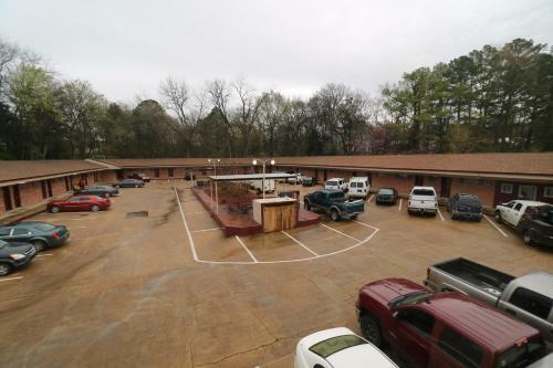 University Motel And Suites