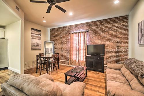 Apartamento Updated Sears Quarters Condo - Walk To Dining