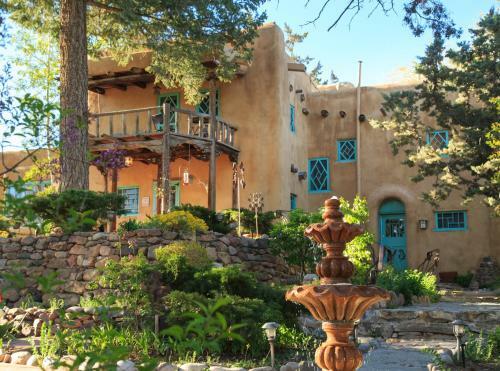 Inn Of The Turquoise Bear Bed And Breakfast