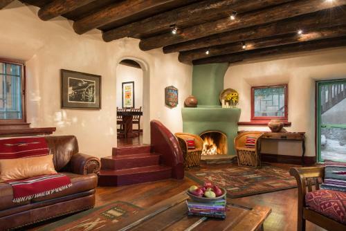Inn Of The Turquoise Bear Bed And Breakfast