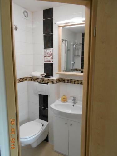 Hostal Pension "am Schlo�"