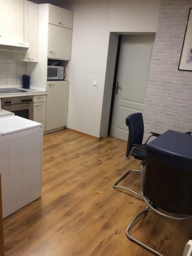 Sam Apartments