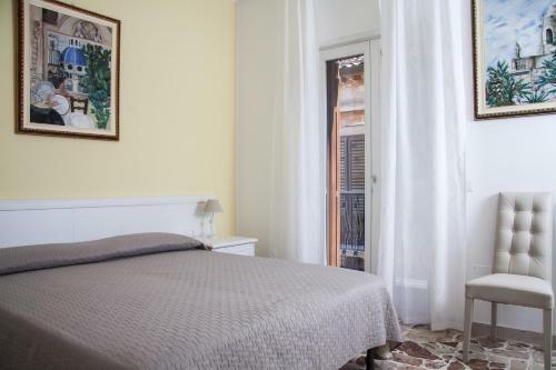 Bed & Breakfast Bframe Cornice Barocca