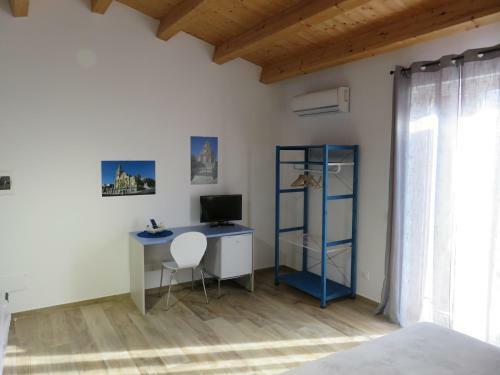 Hostal Alex Rooms