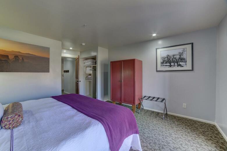 Hotel Gonzo Inn