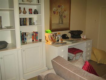 The Gallery Bed And Breakfast