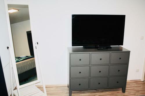 Apartamento Sch�ne 60qm Gro�e Wohnung Mainz-lerchenberg Zdf