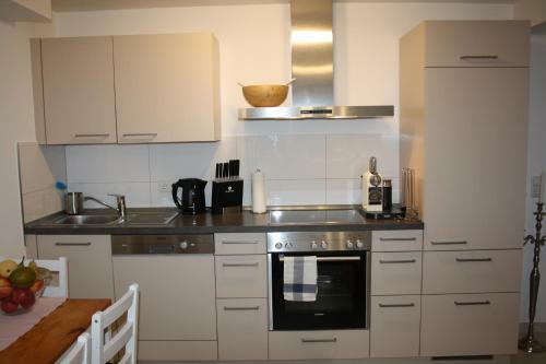 Apartamento Sch�ne 60qm Gro�e Wohnung Mainz-lerchenberg Zdf