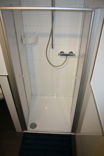 Apartamento Sch�ne 60qm Gro�e Wohnung Mainz-lerchenberg Zdf