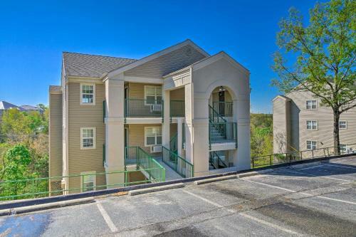 Apartamento Comfy Branson Escape In Holiday Hills Resort!