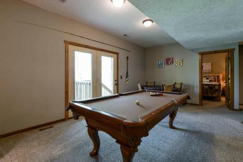 Coyote Cabin - Excellent Location - 6 Master Suites - Outdoor Pool