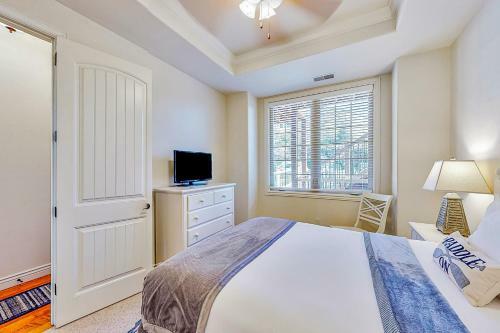 Stone Cliff Retreat