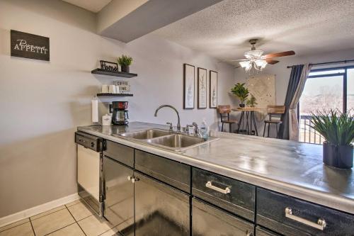 Apartamento Branson Condo With Deck Overlooking Golf Course