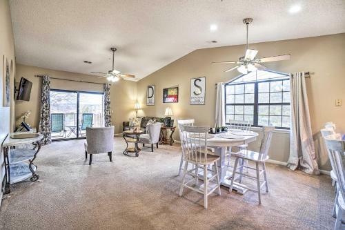 Apartamento Sunny Condo With Balcony And Community Amenities!
