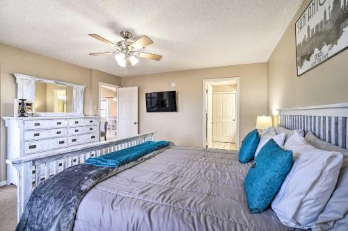 Apartamento Sunny Condo With Balcony And Community Amenities!