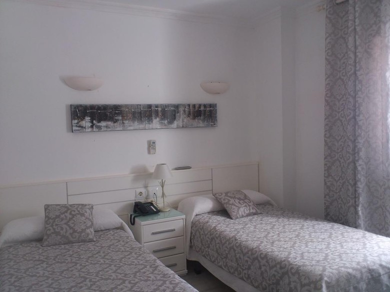 Hostal Alameda