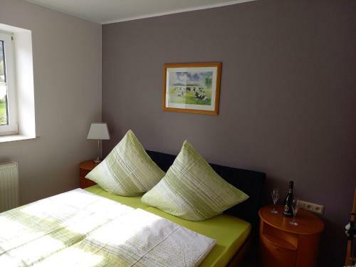 Charming Apartment In Mettendorf With A Garden