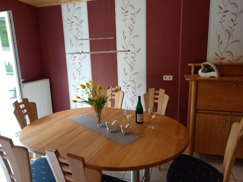 Charming Apartment In Mettendorf With A Garden