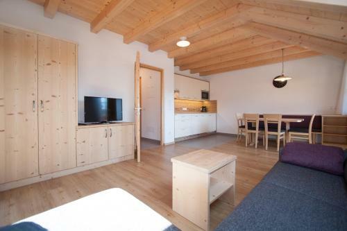 H�lzlhof Apartments
