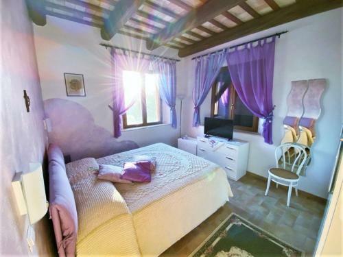 Traditional Holiday Home In Recanati With A Private Pool