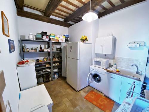 Traditional Holiday Home In Recanati With A Private Pool