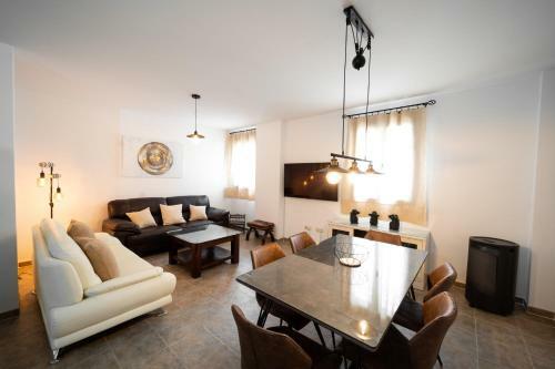 Apartamento Duplex 8 Ca�os