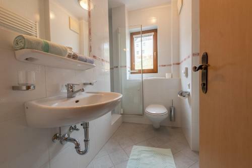 Bed & Breakfast Garni Froy