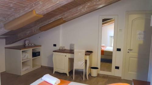 Hostal Duomo Attic (rooms)