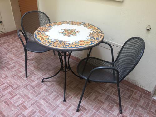 Apartamento Centro Storico, Piazza Carmine: La Casa Di Angela