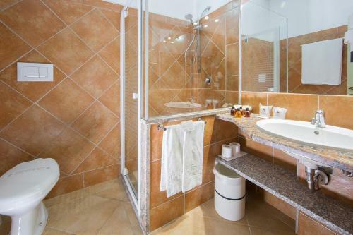 Colonna Beach Apartments