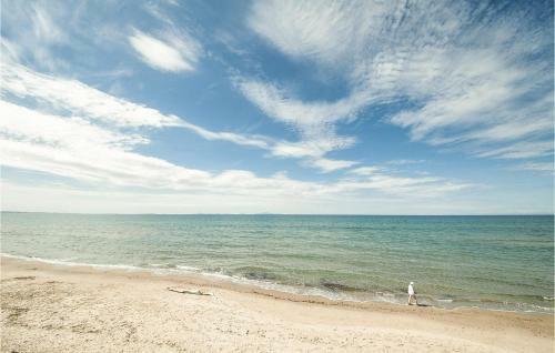 Awesome Apartment In Golfo Aranci With 2 Bedrooms