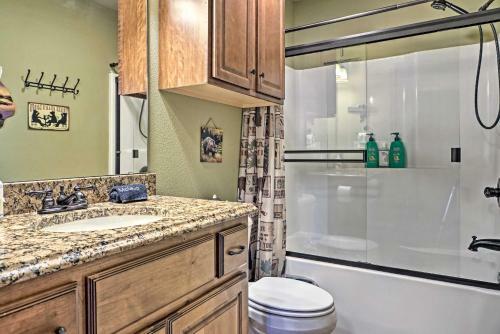 Branson Area Goldilocks Lodge With Private Deck!