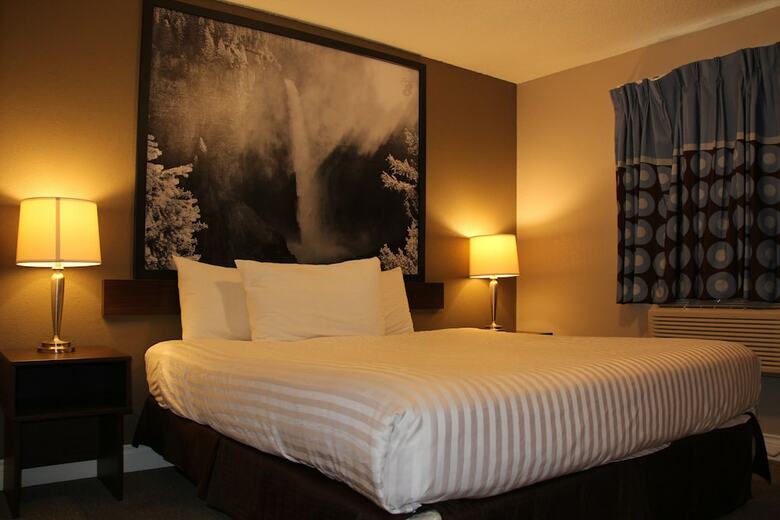 Hotel Super 8 Kamloops