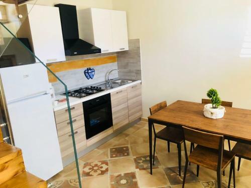 Simone Home