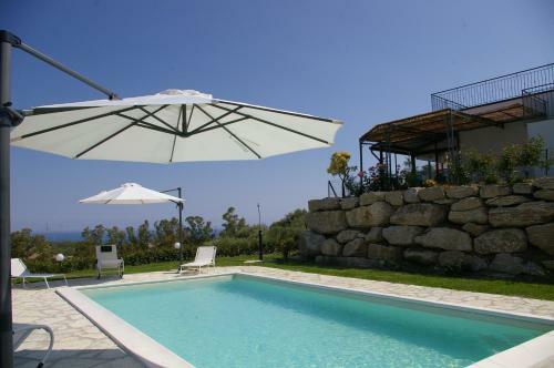 Casa Del Poggio Barone Bouganvillea