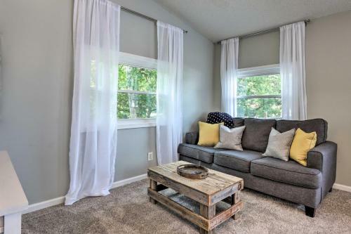 Osage Beach Family Hideaway On No-wake Cove!