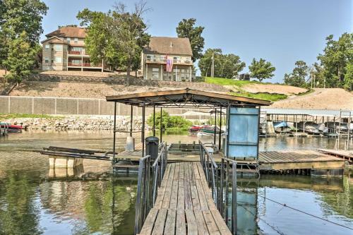 Osage Beach Family Hideaway On No-wake Cove!