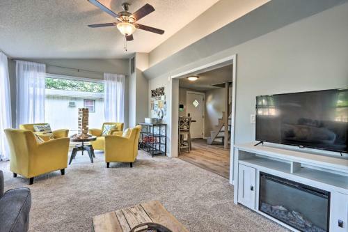Osage Beach Family Hideaway On No-wake Cove!